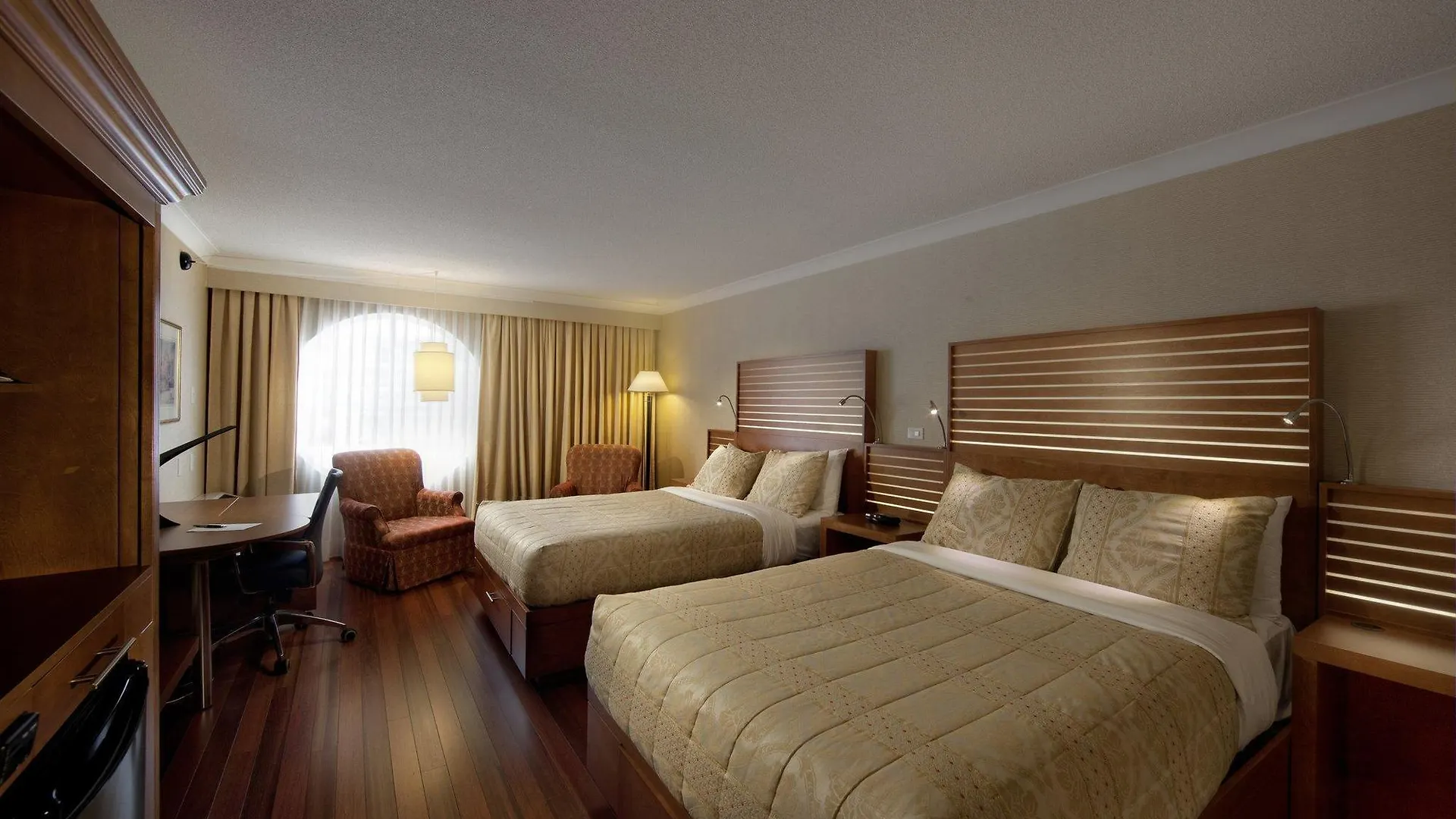 ***  קוויבק סיטי Hotel Lindbergh קנדה